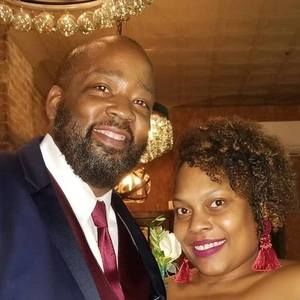 Meet your Posher, Toyia